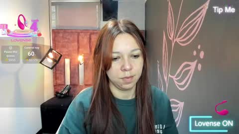 Snapshot of isa_thompson__ chatting on 18, 9, 2025 I S A online show from 18, 9, 2025
