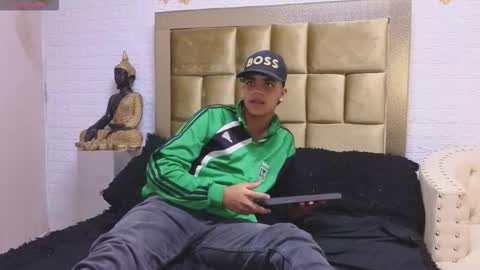 Isaac  online show from 16, 11, 2025