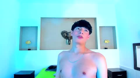 Isaac Kurtt online show from 5, 11, 2025