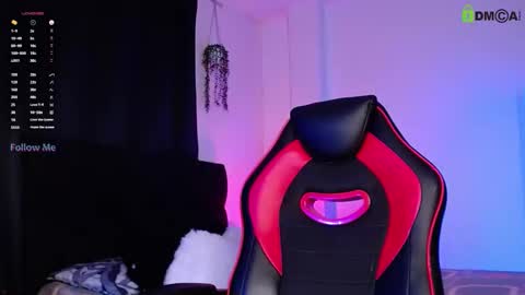 Isaac Saenz. online show from 26, 10, 2025