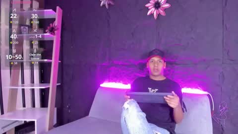 Snapshot of isaacblack_ chatting on 2, 10, 2025 IsaacBlack online show from 2, 10, 2025