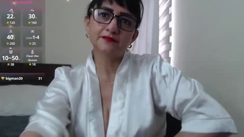 Isabeel Sofia online show from 2, 3, 2025
