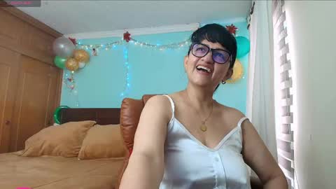 Isabeel Sofia online show from 5, 6, 2026