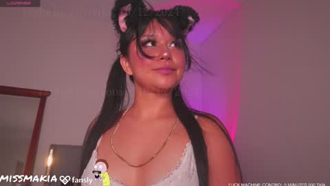 Snapshot of isabela_antonia_ chatting on 16, 12, 2024 online show from 16, 12, 2024