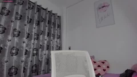 Snapshot of isabela_duran chatting on 30, 9, 2025 isabela duran online show from 30, 9, 2025