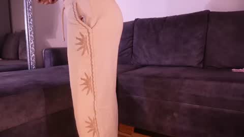Snapshot of isabela_franco_ chatting on 29, 6, 2026 Isabela online show from 29, 6, 2026