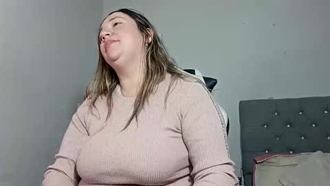 isabela online show from 6, 11, 2025