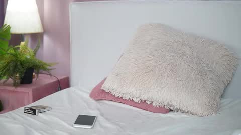  Isabel  online show from 27, 11, 2025