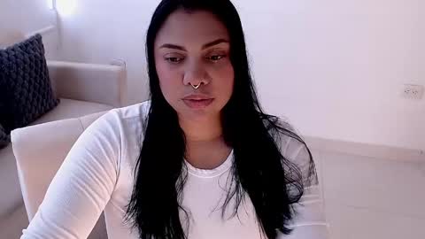Snapshot of isabelateran chatting on 23, 5, 2026 isabelateran online show from 23, 5, 2026