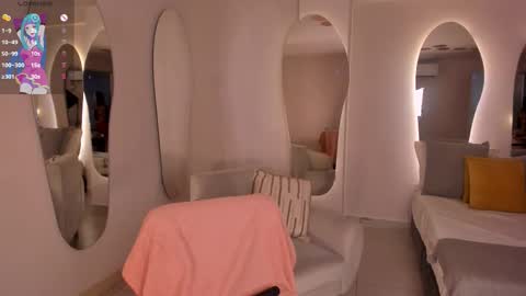 Snapshot of isabelbornner chatting on 27, 10, 2025 Isabel Bornner online show from 27, 10, 2025