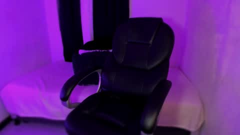 isabella online show from 16, 1, 2026