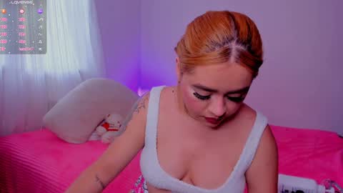 Isabella Arias online show from 27, 12, 2024