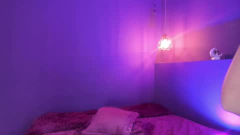 isabella_crofts online show from 11, 2, 2026