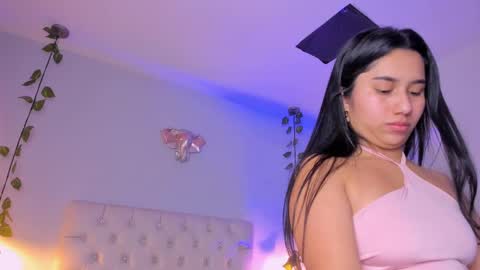   online show from 22, 2, 2025