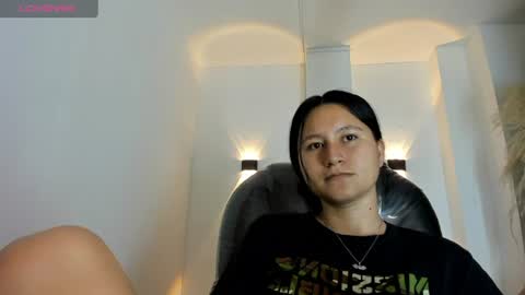 Isabella online show from 9, 7, 2026