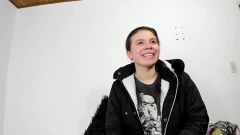 isabella_jaramillo online show from 13, 10, 2025