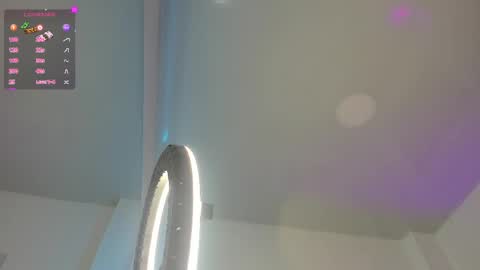 Snapshot of isabella_moon9 chatting on 26, 5, 2026 Isabella Moon9 online show from 26, 5, 2026