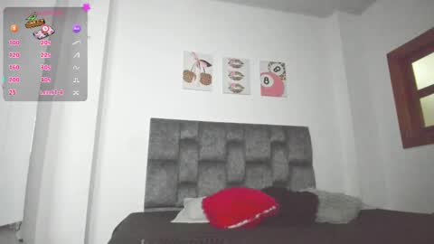Snapshot of isabella_moon9 chatting on 1, 6, 2026 Isabella Moon9 online show from 1, 6, 2026
