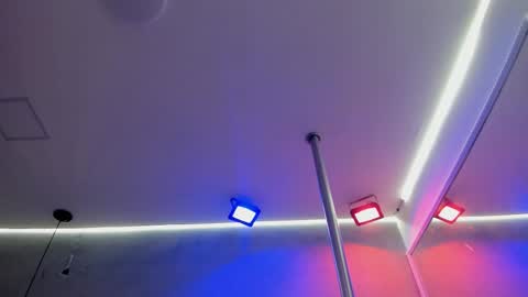 Isabella Nowa online show from 10, 2, 2026