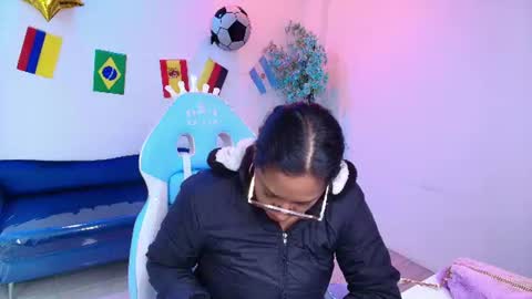 Isabella  online show from 1, 7, 2026