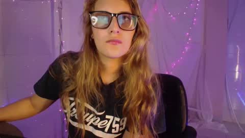 Isabella Rros online show from 10, 2, 2026