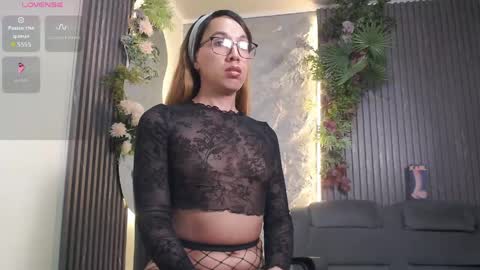 Snapshot of isabella_star_ chatting on 26, 5, 2026 Camila online show from 26, 5, 2026