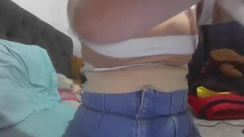 Snapshot of isabellaa_hills_ chatting on 30, 4, 2026 isabellaa_hills_ online show from 30, 4, 2026