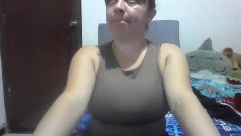 isabellaa_hills_ online show from 11, 6, 2026