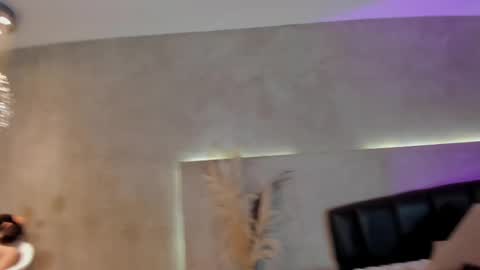 isabellaa_palacios online show from 23, 9, 2025