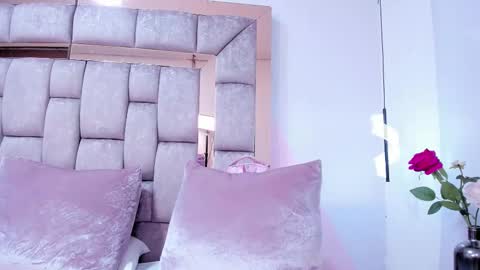 Isabella  online show from 16, 3, 2026