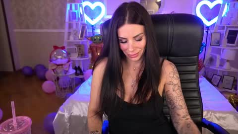 Snapshot of isabellafoxyy chatting on 10, 2, 2025 Marina online show from 10, 2, 2025