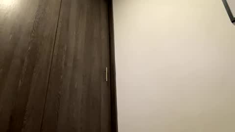 Isabella.. back again  online show from 26, 12, 2024