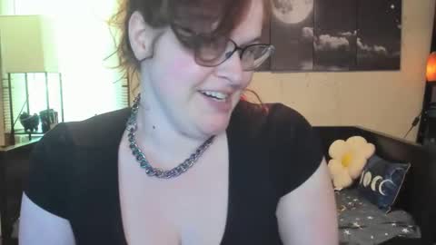 isabellamariedarcy online show from 4, 6, 2026
