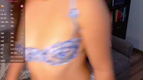 Isabella Monroee online show from 4, 7, 2026