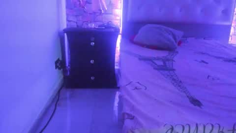 Snapshot of isabellamoons chatting on 1, 3, 2025 Isabella anal squirt latina colombian paisa online show from 1, 3, 2025