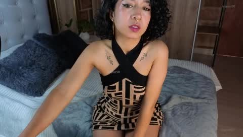 Snapshot of isabellapaz90 chatting on 10, 4, 2026 Isabela Paz online show from 10, 4, 2026