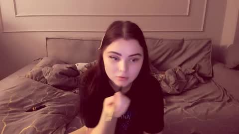 Snapshot of isabellaprincess21 chatting on 11, 11, 2025 Isabella online show from 11, 11, 2025