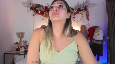 Snapshot of isabellas_smith chatting on 2, 1, 2025 Martina IG martissmith01 online show from 2, 1, 2025