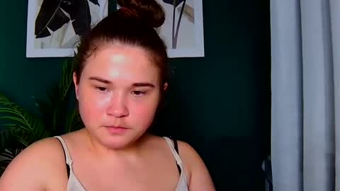 Snapshot of isabellcharm chatting on 12, 10, 2025 Isabell online show from 12, 10, 2025