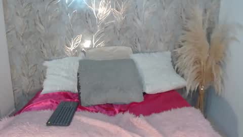 isabellj28 online show from 30, 10, 2025