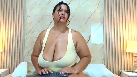 IsabellMendez online show from 28, 7, 2026