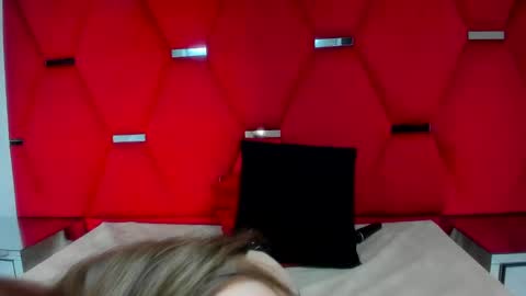 Snapshot of isabellmoon16 chatting on 22, 2, 2025 Elizabet online show from 22, 2, 2025