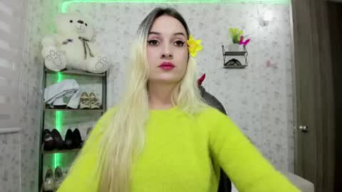 Snapshot of isablonde1 chatting on 13, 6, 2026 ISABELLA online show from 13, 6, 2026