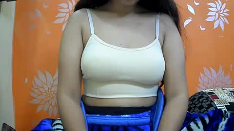 Snapshot of ishika_singh_ chatting on 6, 1, 2025 ishika_singh_ online show from 6, 1, 2025
