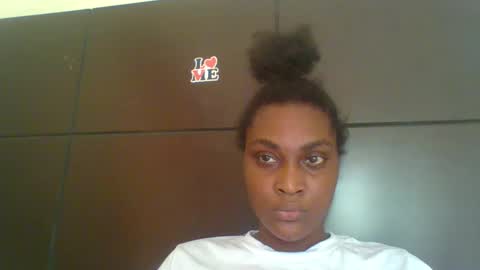 Snapshot of islanddesire390042 chatting on 27, 9, 2025 islanddesire390042 online show from 27, 9, 2025