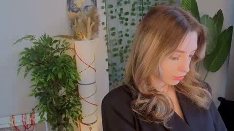 Emilia online show from 5, 2, 2026