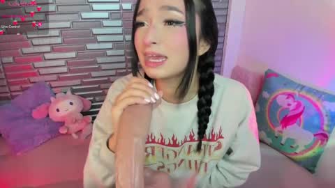 I S S A B E L A Igissaa ax    Xlittleissa  online show from 24, 2, 2025