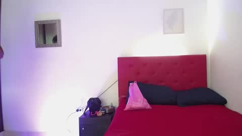 Snapshot of issa_kitty chatting on 10, 1, 2025 issa_kitty online show from 10, 1, 2025