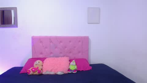 Snapshot of issa_kitty chatting on 24, 2, 2025 issa_kitty online show from 24, 2, 2025