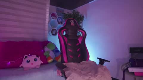 ISSA  online show from 8, 9, 2025